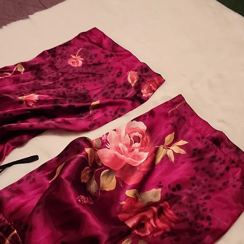 SECRET TREASURES  ( 2 PC. ) BURGUNDY SATIN  NIGHT SET. PANTS& TOP . - Picture 7 of 8